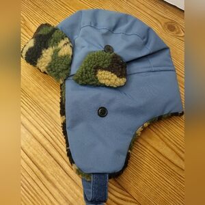 Amazon Essentials Kids' Fleece Sherpa Lined Trapper Hat